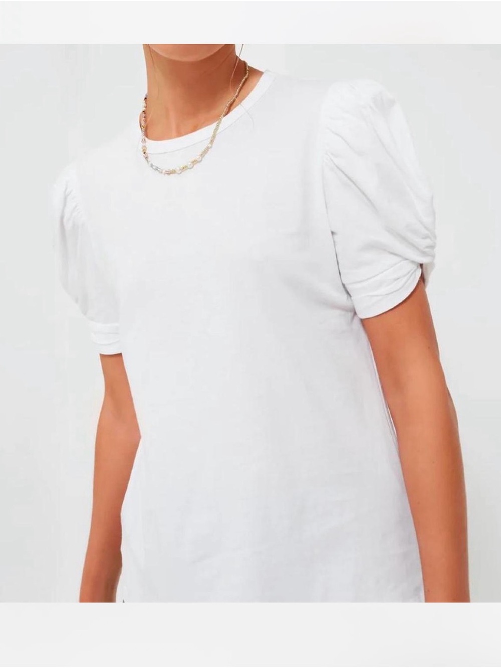 Pomander Place White Puff-Sleeve Crewneck Tee